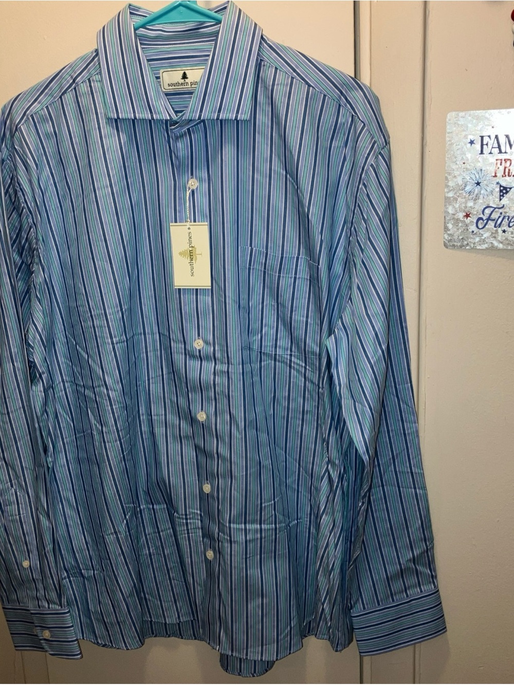 Southern Pines Blue & White Multi-Stripe Dress Shirt Size Large New
